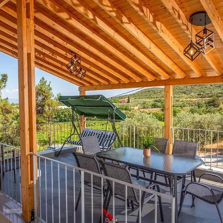 Ξενοδοχείο με διαμερίσματα Privileged 4*