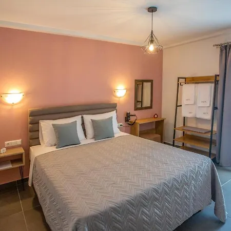 Privileged Apart-hotel Néa Péramos