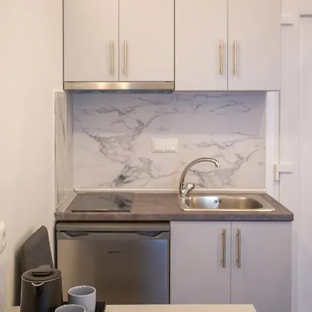 Ξενοδοχείο με διαμερίσματα Privileged 4*