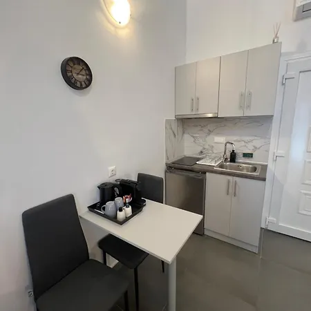 Privileged Apart Otel